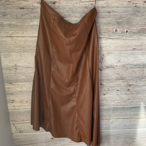 BSL women’s skirt size L. Never worn - Picture 4 of 7